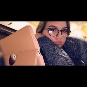 Meet your Posher, Morgan